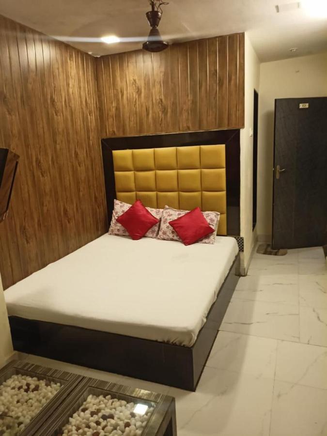 Hotel Janata Available For Qurantine Mandve 외부 사진