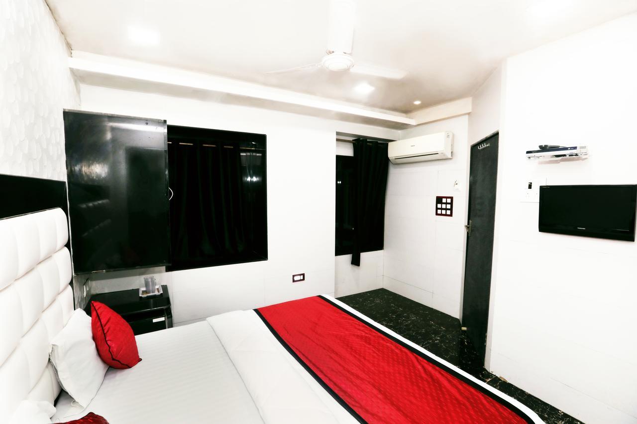 Hotel Janata Available For Qurantine Mandve 외부 사진